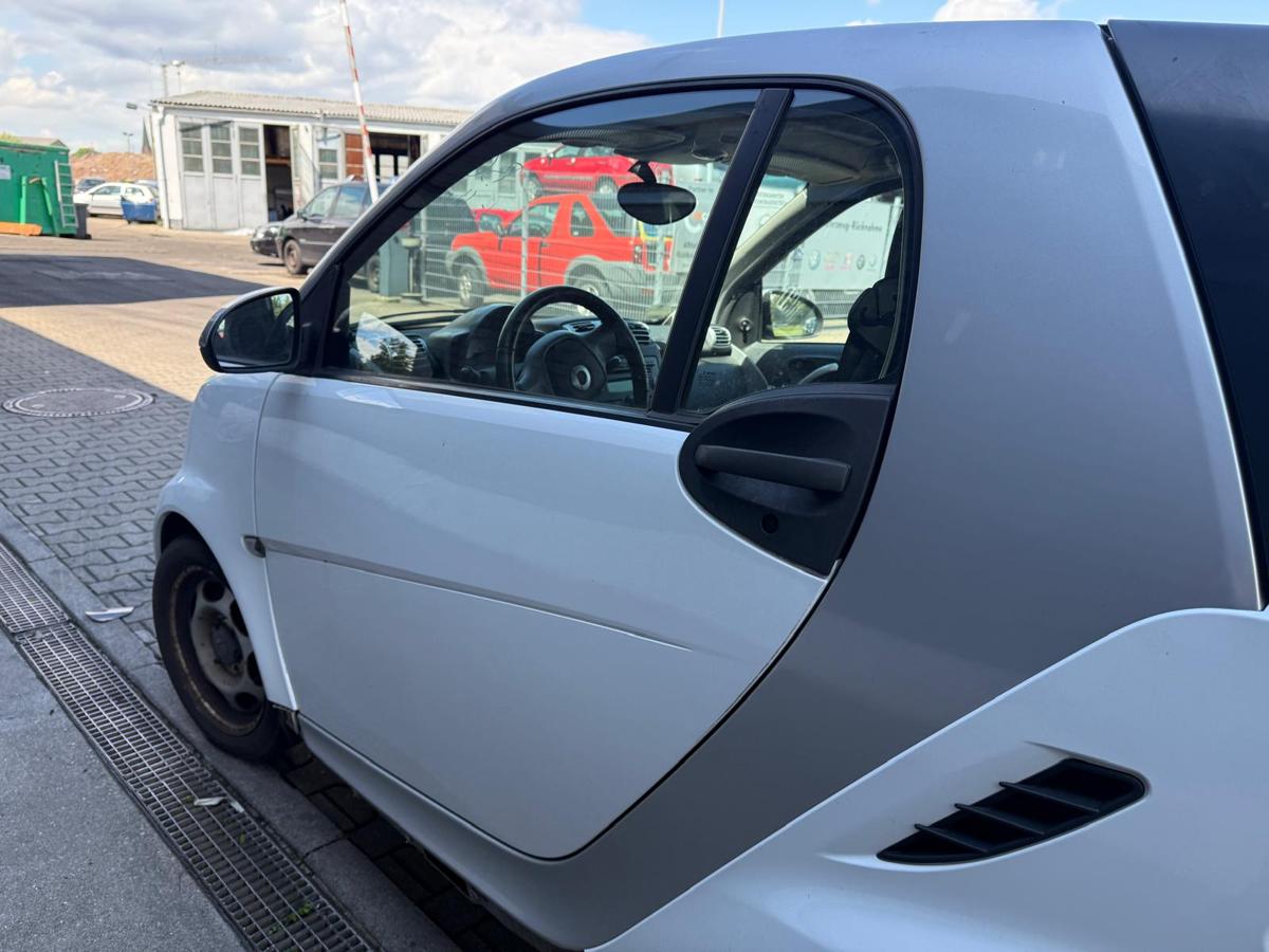 Smart Fortwo 451 Coupe original Tür links Fahrertür weiß Rohbau BJ07